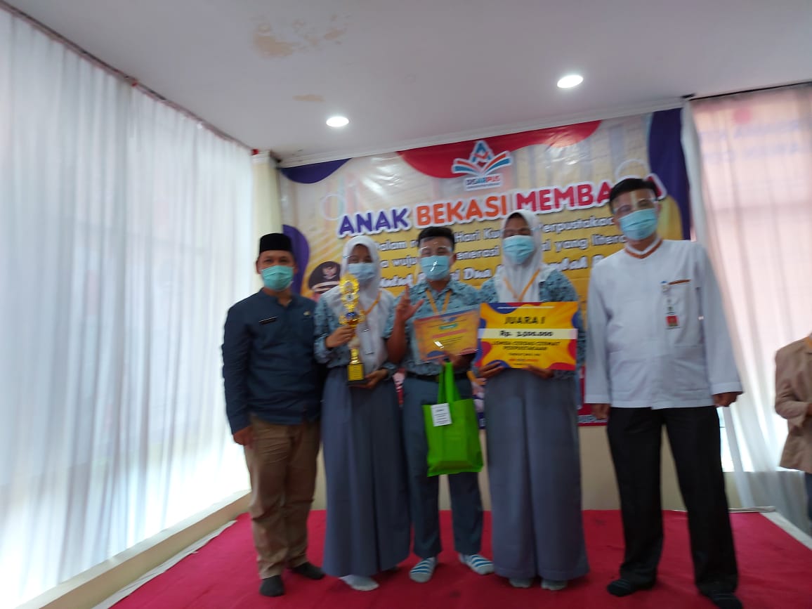 MENABUH GENDANG LITERASI BAGI KAUM MILENIAL DALAM ACARA ANAK BEKASI MEMBACA