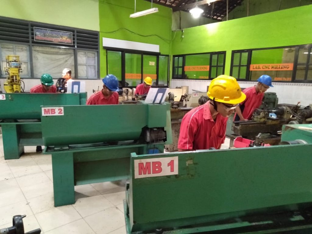 Dokumentasi Kegiatan UKK Jurusan TPM – SMK PGRI 1 KEDIRI