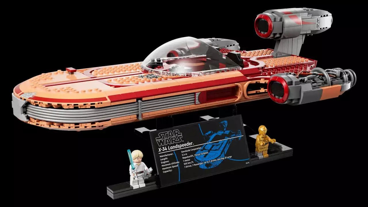 Experience the Thrill of Luke Skywalker’s X-34 Landspeeder With This Lego Replica