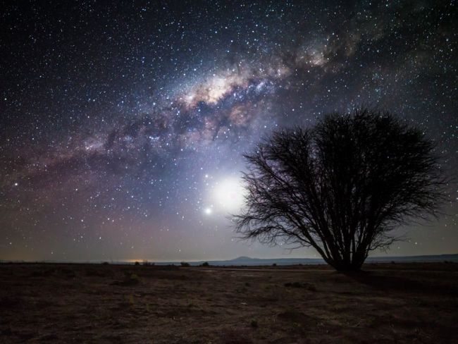 5 Tempat Terbaik Di Dunia Untuk Melihat Keindahan Bintang Di Langit Malam - Beauty Journal 488_X_650_jpg