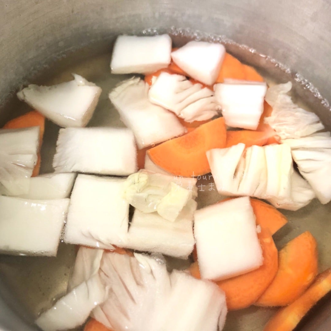 寒い日に温まる汁物】骨粗しょう症☆しょうが入りあすか汁♡レシピ | 栄養士から学ぶ✩⃛知識とレシピ⋆✩⃛*ೃ.⋆
