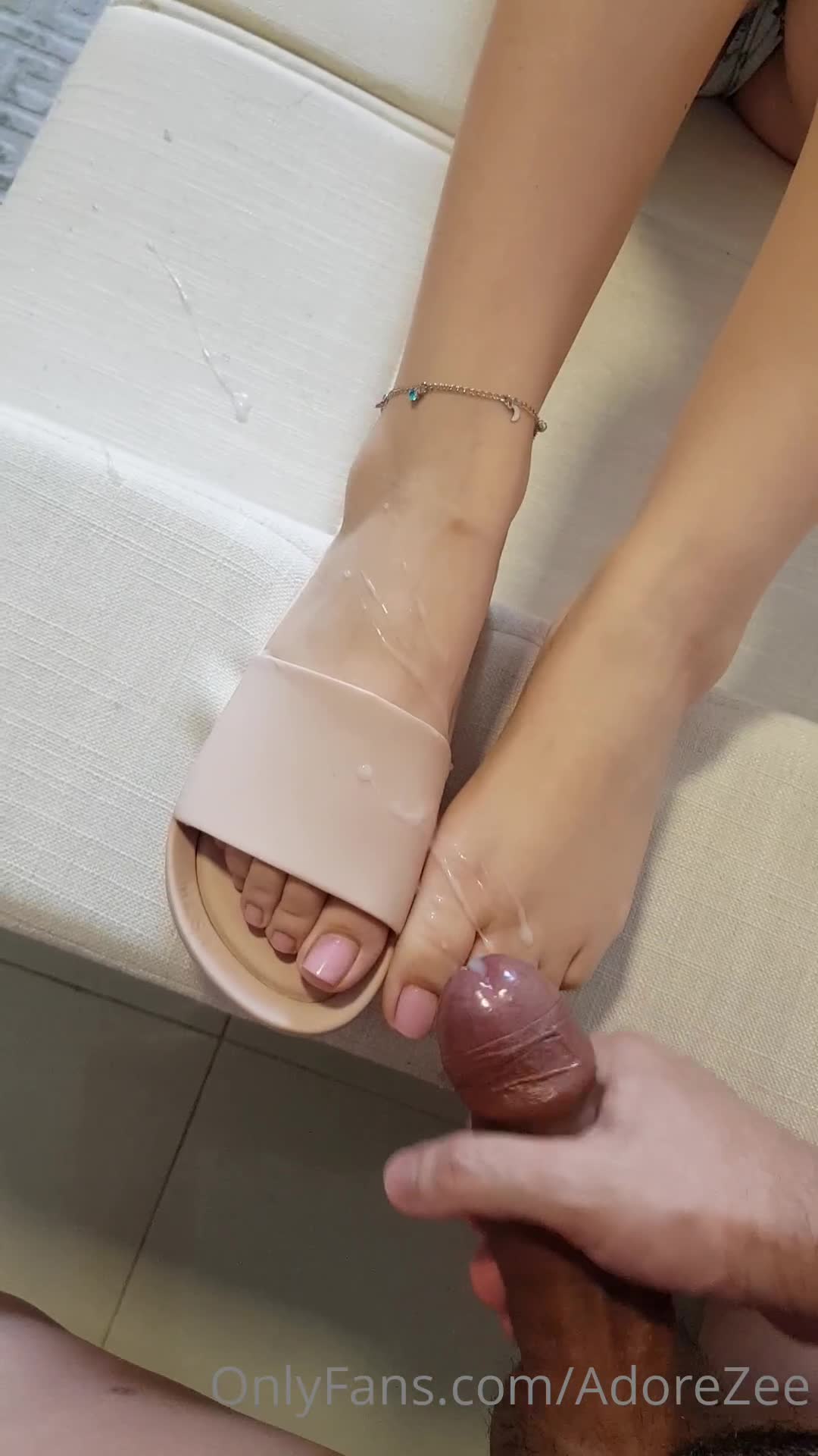 adorezee footjob