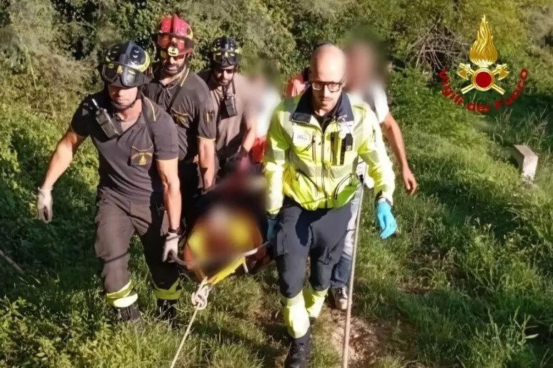 Horse Rider Rescued After Fall Caused by Branch in Monte San Bartolo Regional Natural Park