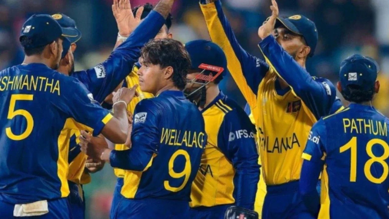 Russel Arnold blasts Sri Lanka selectors, questions hunger; says 'Perform or Leave' Russel Arnold blasts Sri Lanka selectors, questions hunger; says 'Perform or Leave'