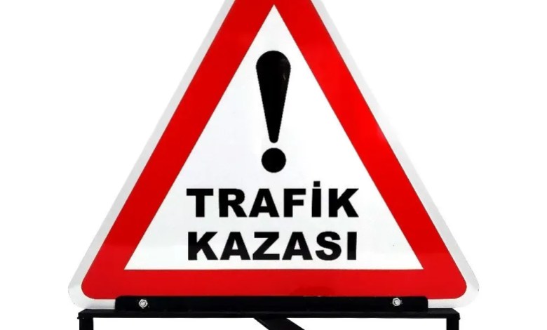 Erzincan’da katliam gibi kaza! İki otomobil çarpıştı, 3 kişi ölü, 6 kişi yaralandı Erzincan’da katliam gibi kaza! İki otomobil çarpıştı, 3 kişi ölü, 6 kişi yaralandı