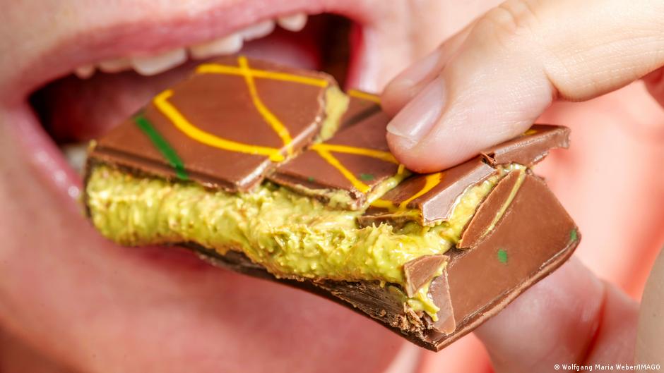 Unveiling the Dark Side of Food Trends: Exploring Dubai’s Chocolate, Matcha, and Quinoa Craze – DW – 10/18/2025