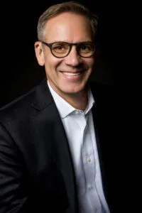 الدكتور جون دبليو ميتشل على التعميم