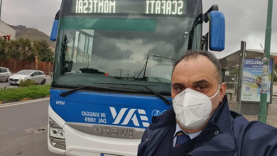 Scafati, Autista Di Bus Eroe Salva Un Anziano Vittima Di Incidente E Poi Torna A Lavoro 540_x_960_jpg