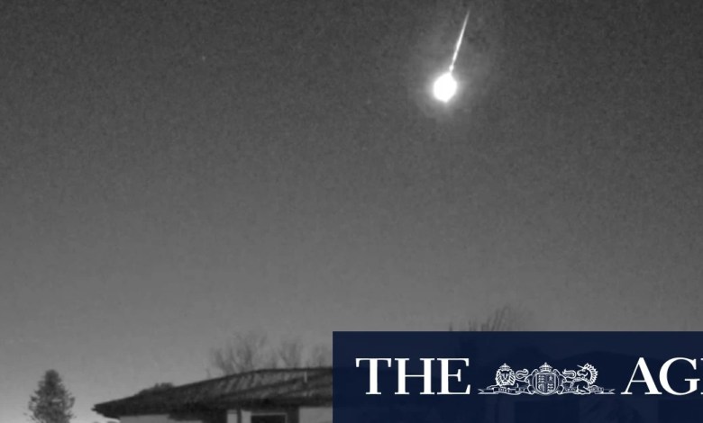 Suspected meteor lights up sky in Victoria