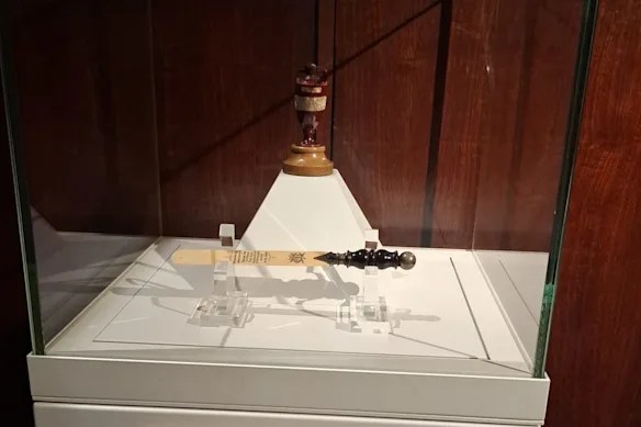 How an Australian made sure fallen bail from 1883 Australia-England Test was added to Lord’s display alongside Ashes urn