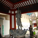 Omizuya Fuente de la purificaci&oacute;n esculturas de dragones Templo Sensoji Tokio Jap&oacute;n 29