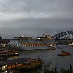 The Night slowly covers The Harbour