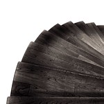 Treppab / Downstairs