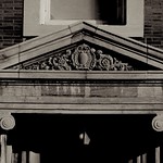 pediment