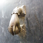 doorknocker in Valencia