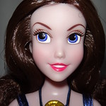 The Little Mermaid Deluxe Doll Gift Set - Disney Store - First Look - Vanessa - Deboxed - Standing - Closeup Front View