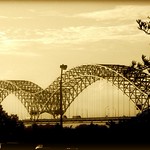 Hernando de Soto Bridge