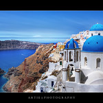 Village of Oia in Santorini, Greece :: HDR