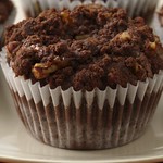 Chocolate-Caramel Crumb Cupcakes