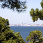 Watching Istanbul from B&uuml;y&uuml;kada