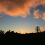 Jets are like Comets at sunset