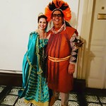 Claudia Azevedo e Pedro Ismael Olivero, no intervalo da &oacute;pera "Lo Schiavo" , no Theatro Municipal do Rio de Janeiro.