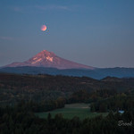 Super Lunar Eclipse Jonsrud Viewpoint
