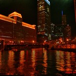 Night view of the Chicago river