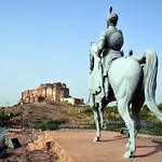 India - Rajasthan - Jodhpur - Rao Jodha Statue & Mehrangarh Fort - 2