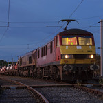 Pre-dawn duo working 6X77 in Kingmoor Yard.