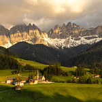 Kirche von St. Magdalena im Abendlicht
