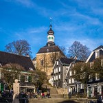 Gr&auml;frath Town Square