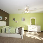 green_bedroom2