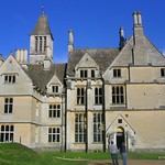 Front door (strangely small dontcha think?)