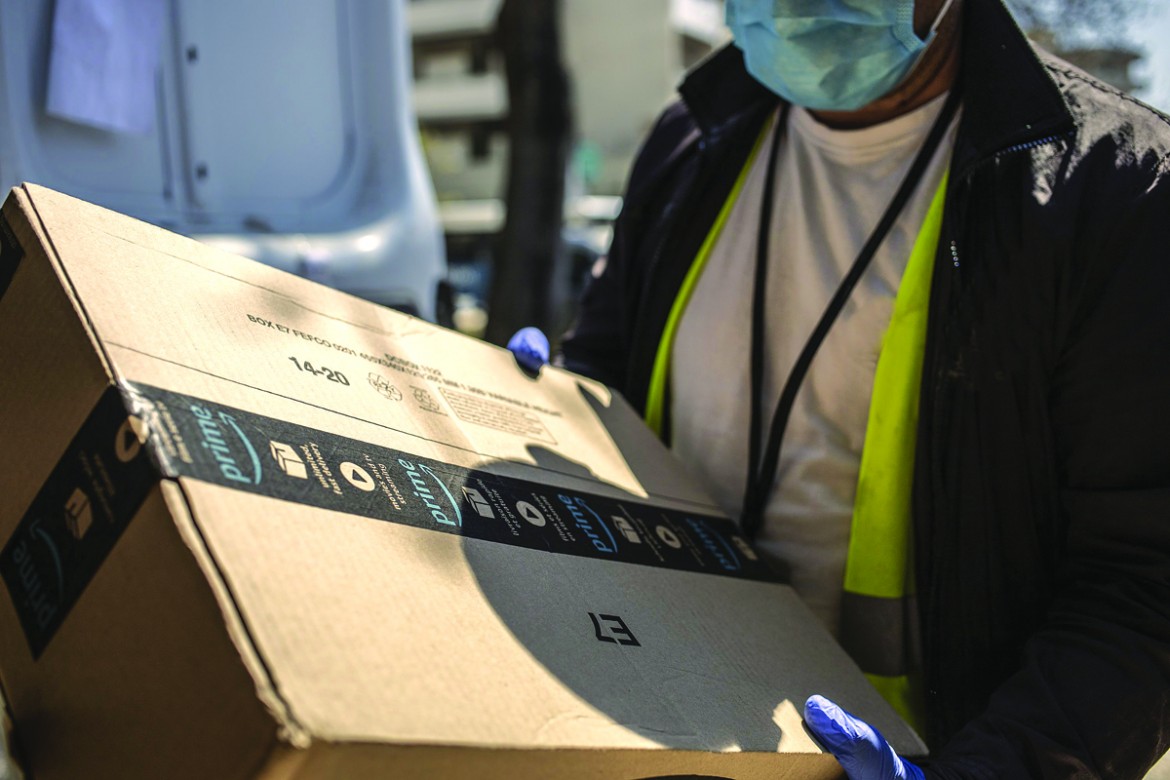 Un Pacco Ogni Tre Minuti, La Folle Corsa Dei Corrieri Amazon | Il Manifesto 780_x_1170_jpg