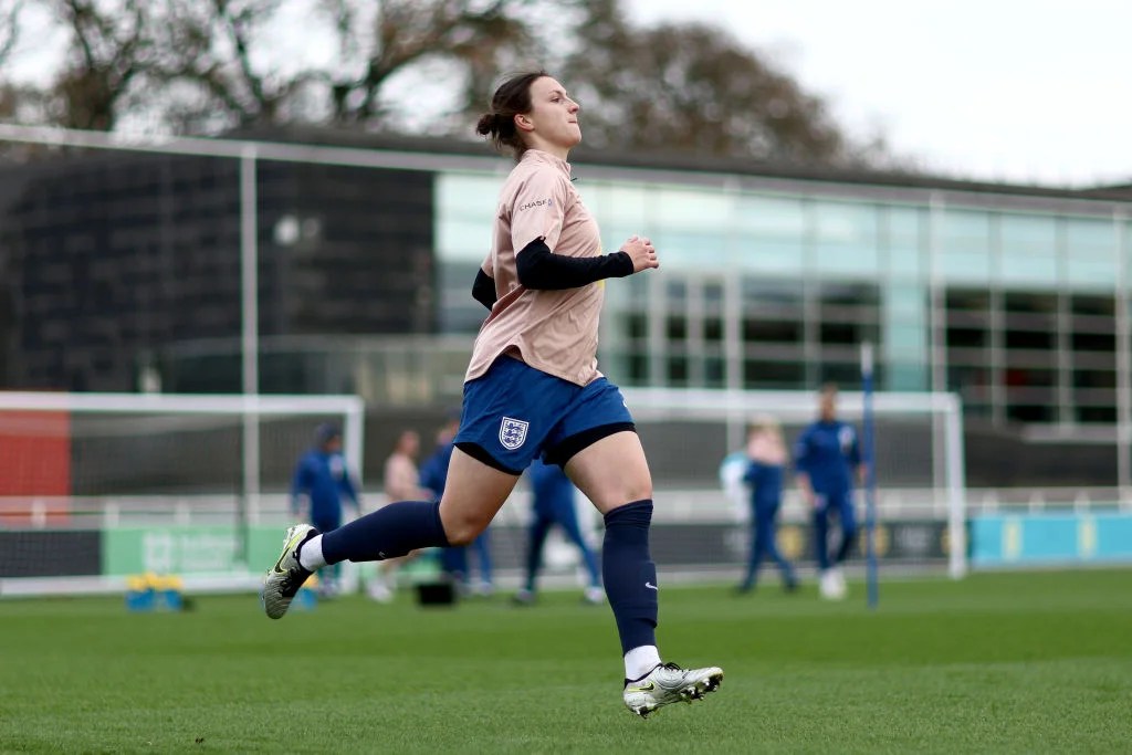 Lotte Wubben-Moy signs new Arsenal contract and looks ahead to ‘next chapter’