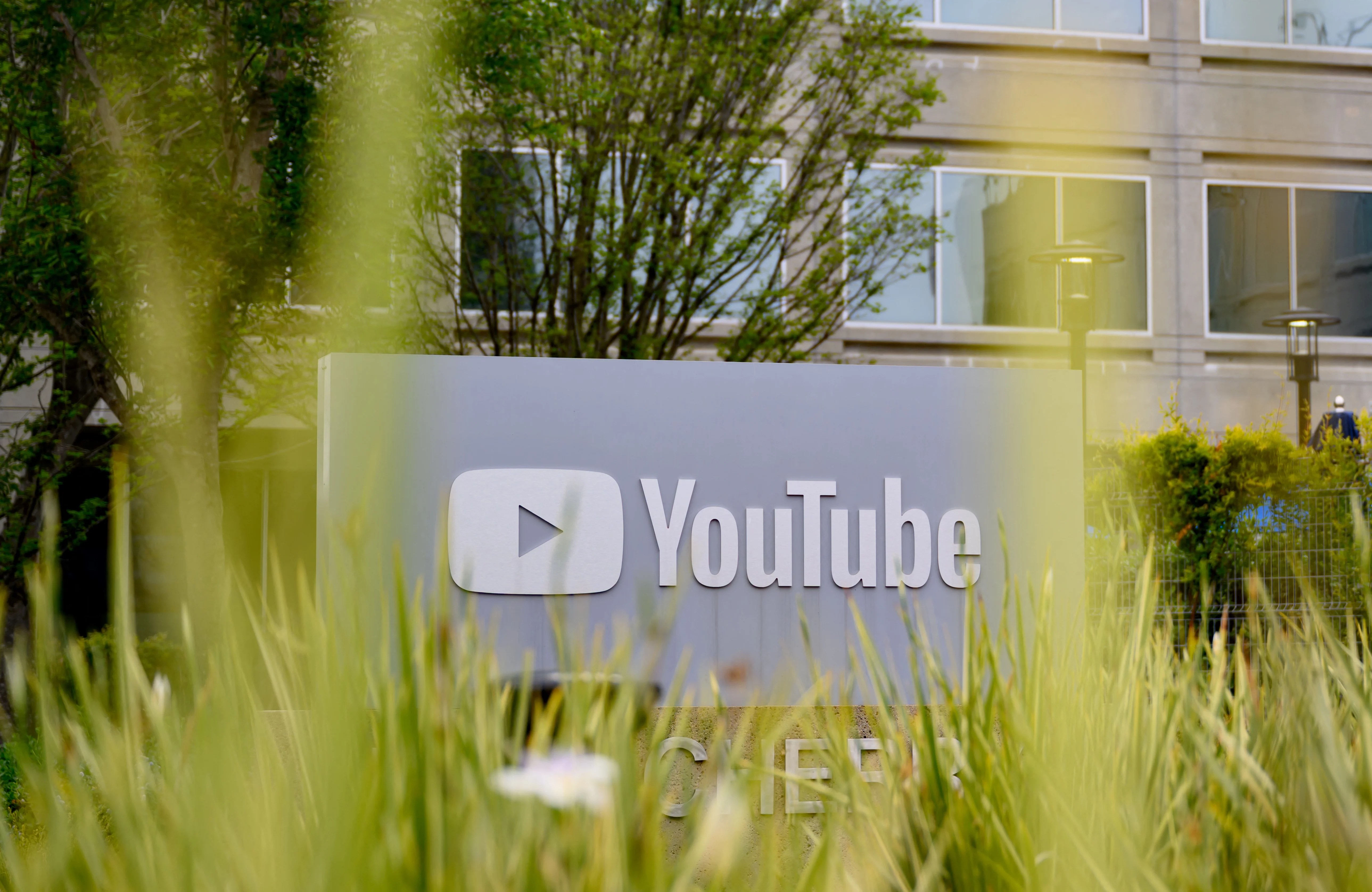 Fox channels will be pulled from YouTube TV if new deal isn’t struck