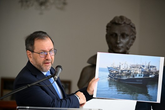 Venezuela says US marines raided a fishermen’s boat in the Caribbean as tensions rise Venezuela says US marines raided a fishermen’s boat in the Caribbean as tensions rise