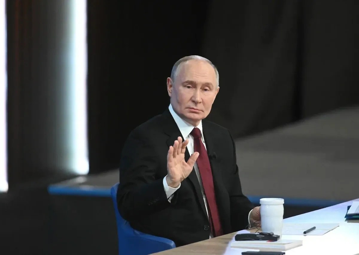 Песков заявил, что Путин не может позволить себе отпуск