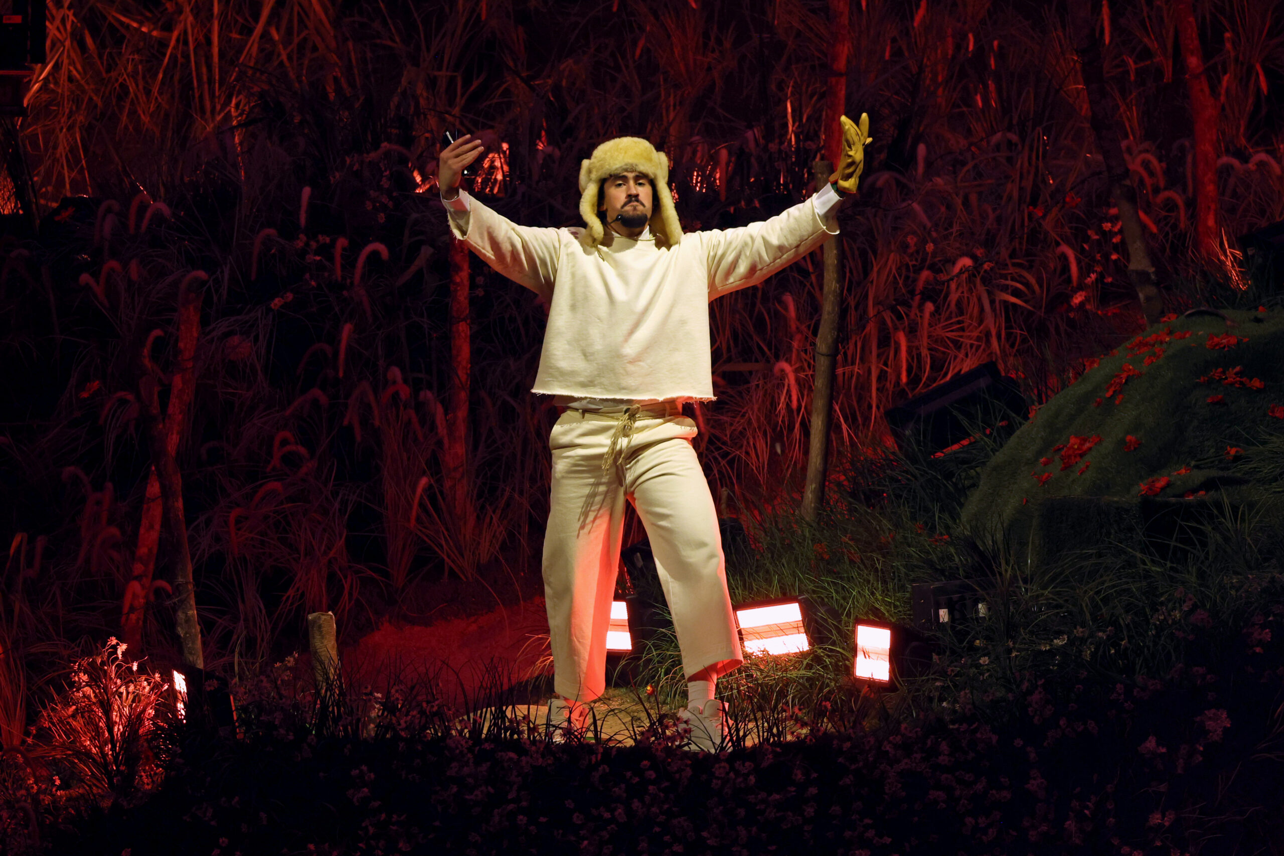 ‘SNL’ Books Bad Bunny, Role Model, Sabrina Carpenter