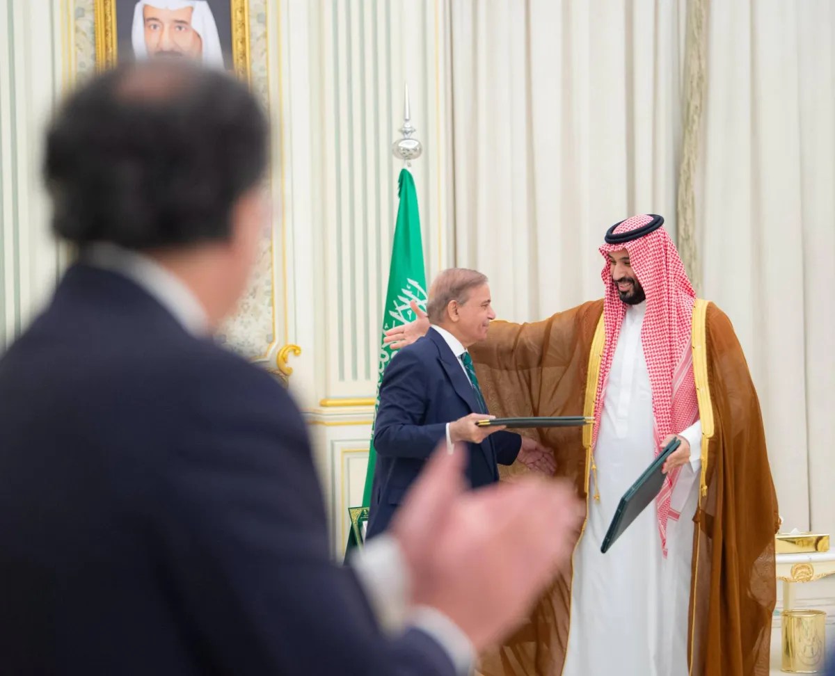 السعودية وباكستان… اتفاق دفاعي يعيد صياغة معادلة الردع ومتغيراتها السعودية وباكستان… اتفاق دفاعي يعيد صياغة معادلة الردع ومتغيراتها