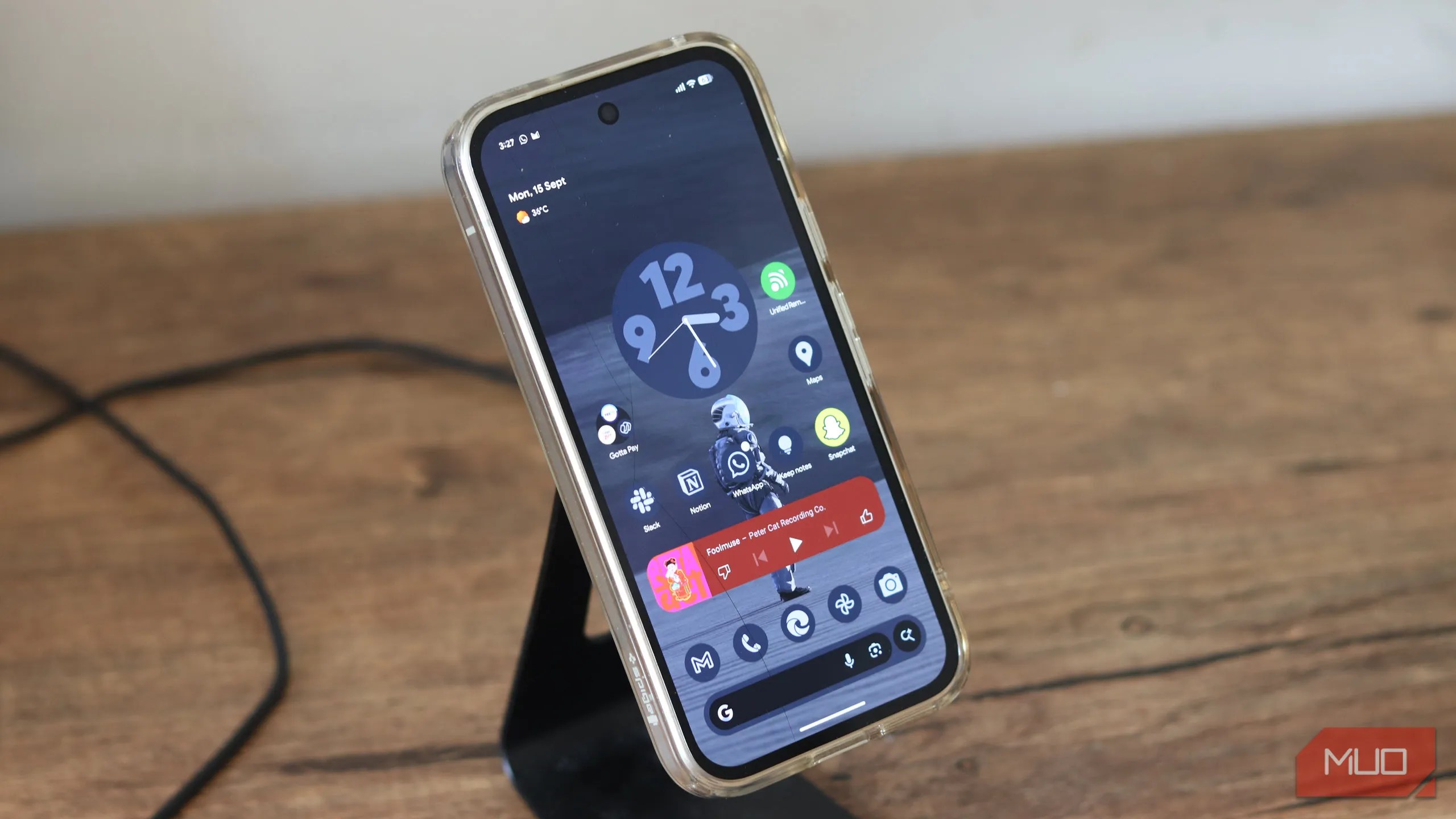 I finally went all-in on wireless charging and it changed how I use my phone