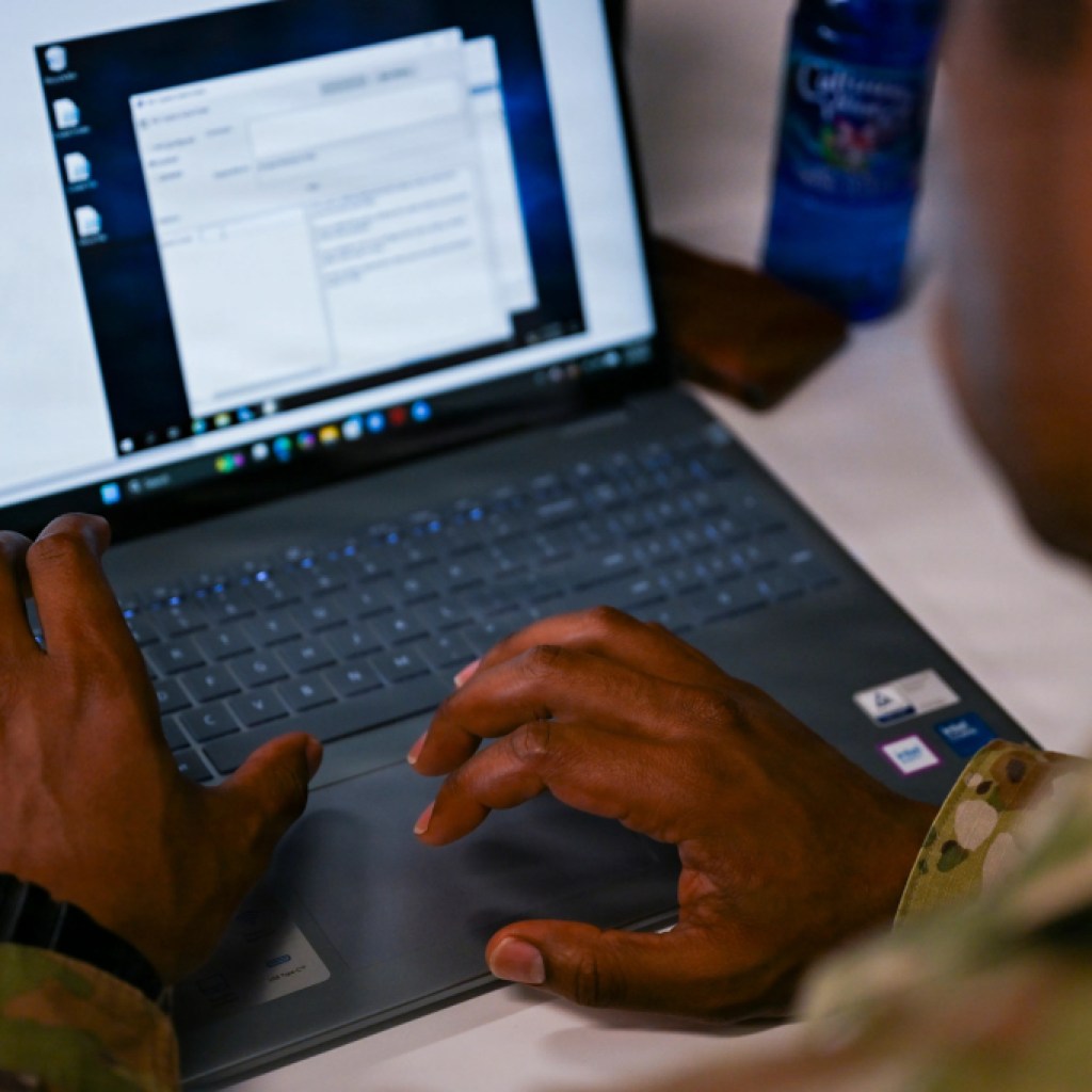 Army Defense Contractor Leaked 70,000 Files Containing Sensitive Information Army Defense Contractor Leaked 70,000 Files Containing Sensitive Information