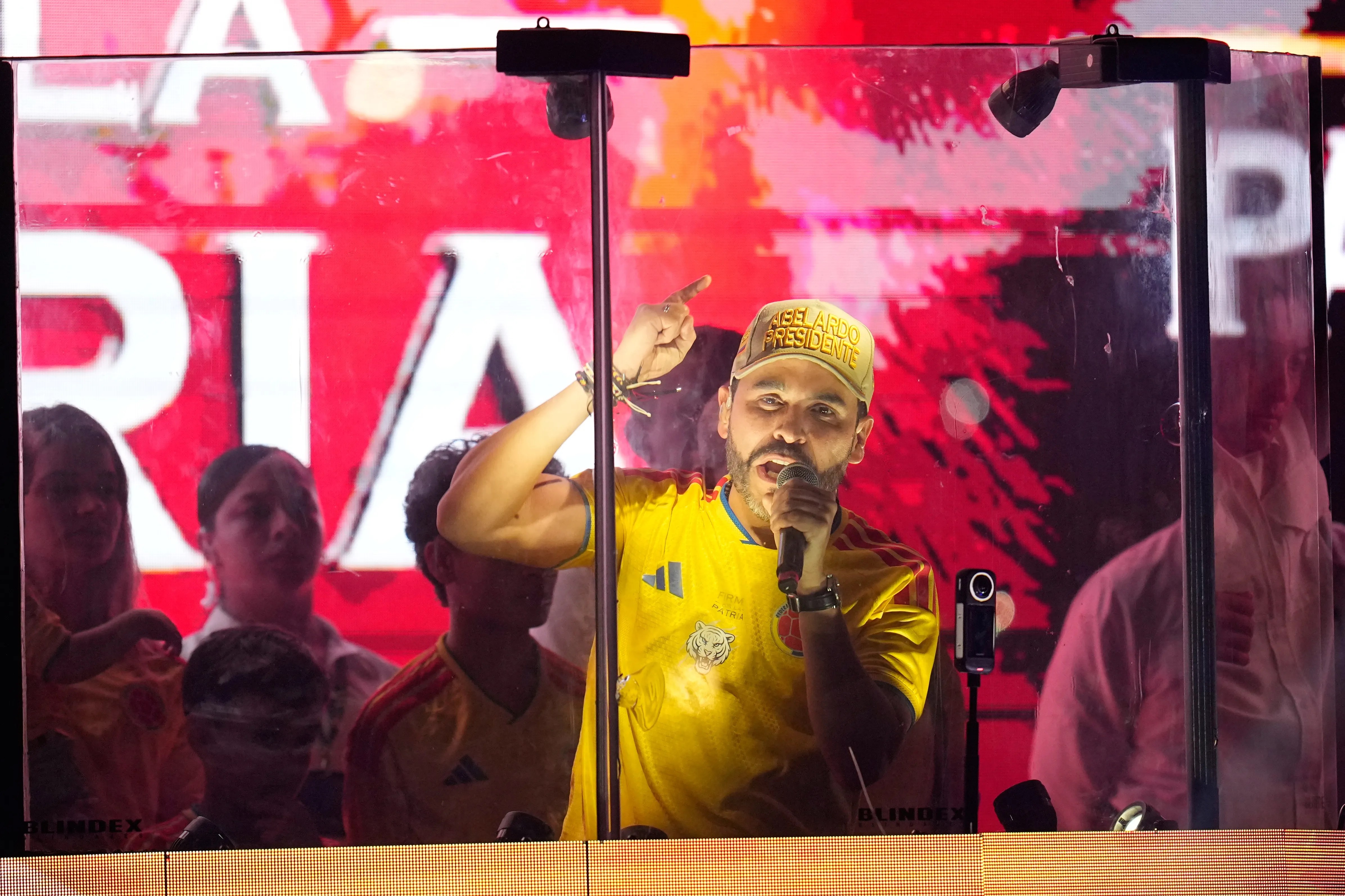Pro-Trump Candidate Takes Spotlight in Colombia’s Presidential Race With Vow of Crime Crackdown
