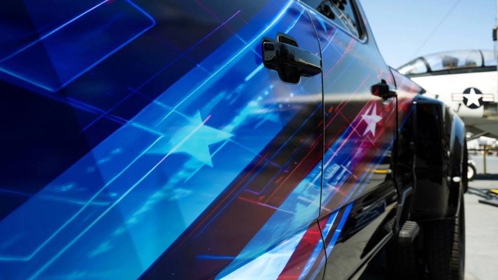 Ford Custom Garage Builds A Super Duty For The Extremely Patriotic