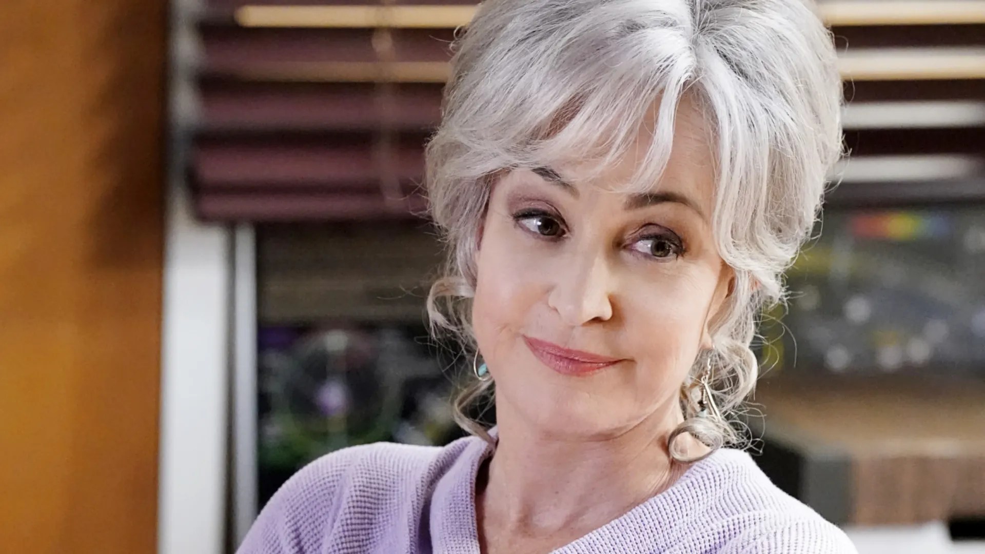 Annie Potts’ Younger Sheldon Substitute Explains Meemaw’s Georgie & Mandy’s First Marriage Destiny