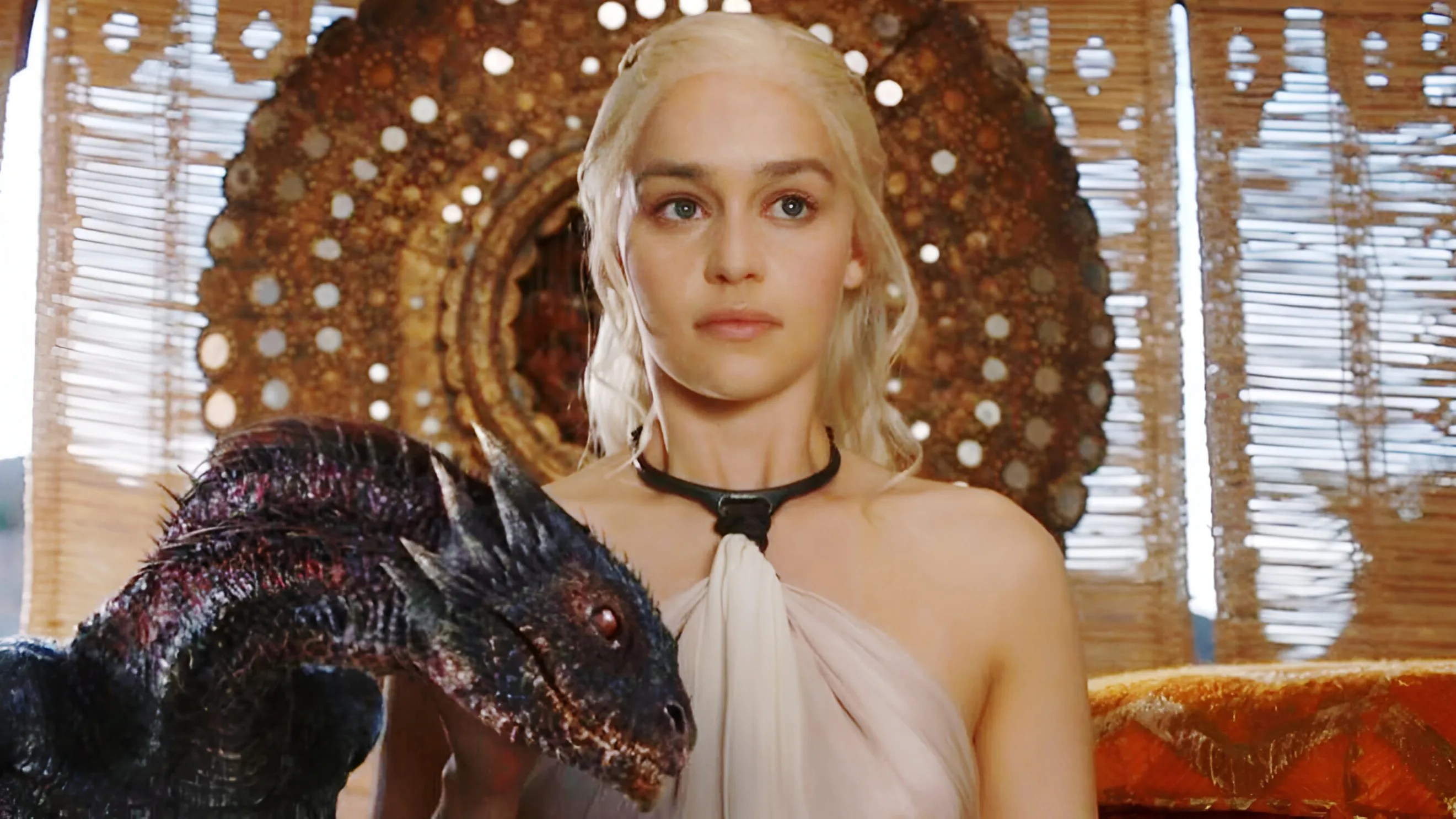 يتجنب برنامج Netflix أخطاء الموسم الثامن من Game Of Thrones
