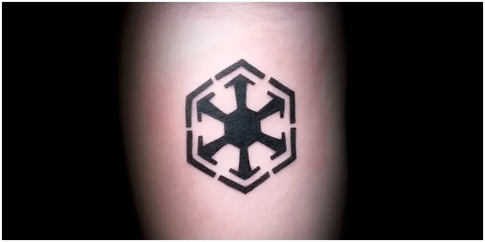 Star Wars: 10 Sith Tattoos For Fans Of The Dark Side | Cbr 370_x_740_jpg