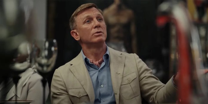 10 Things We Learned From Rian Johnson’s Glass Onion’ Commentary Track