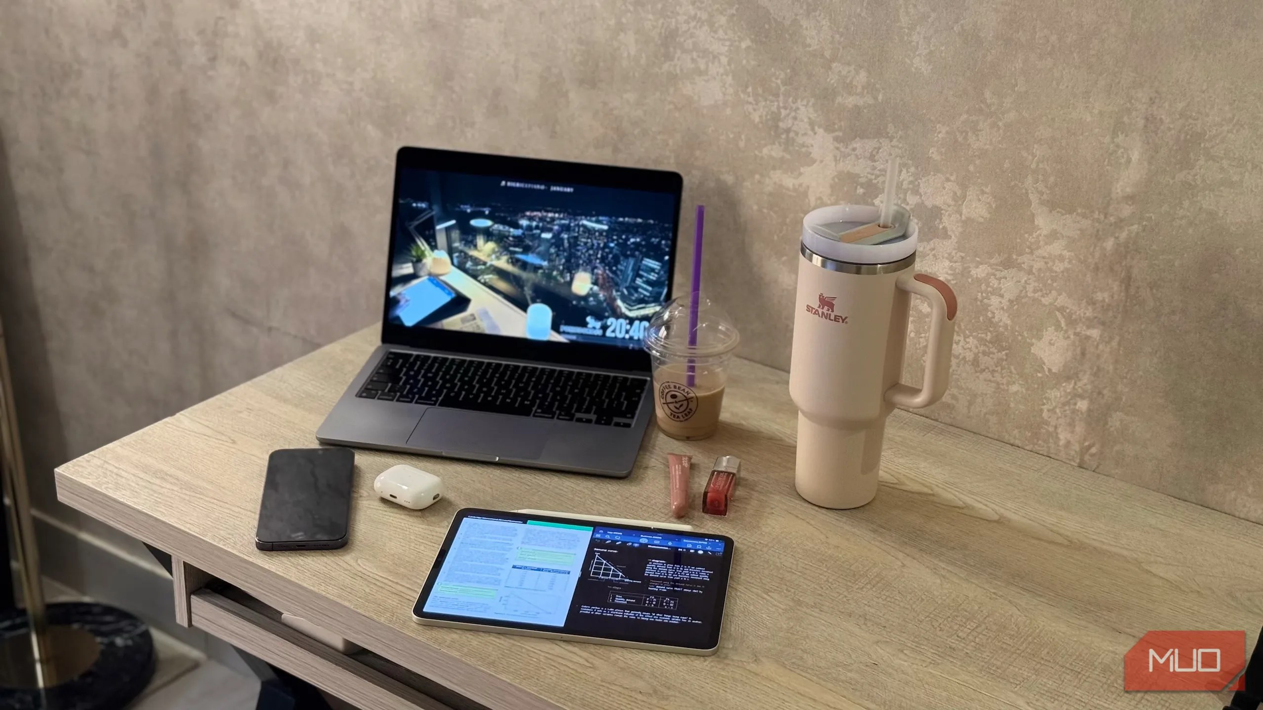 Asedio mi teléfono en un armario, y otros 7 trucos de productividad extraños